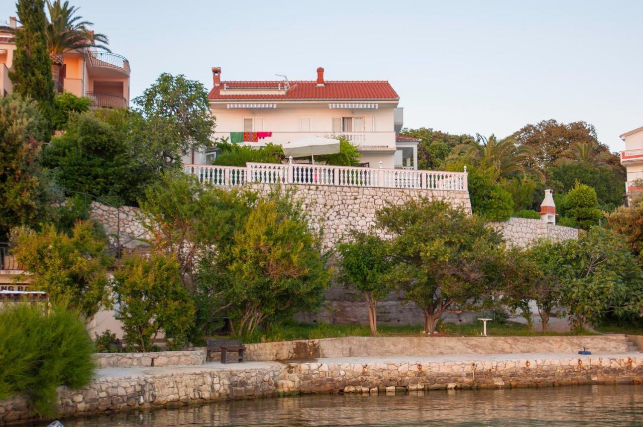 Apartments And Rooms By The Sea Supetarska Draga - Gonar, Rab - 16761 エクステリア 写真